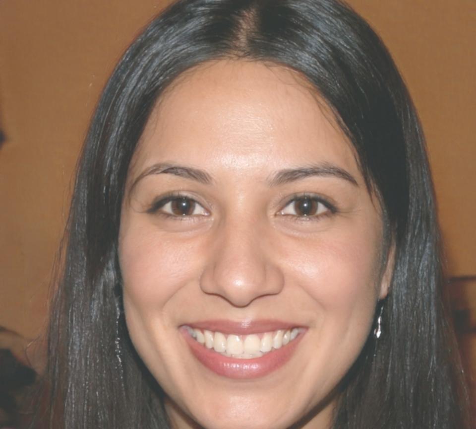 María González, Analista Senior